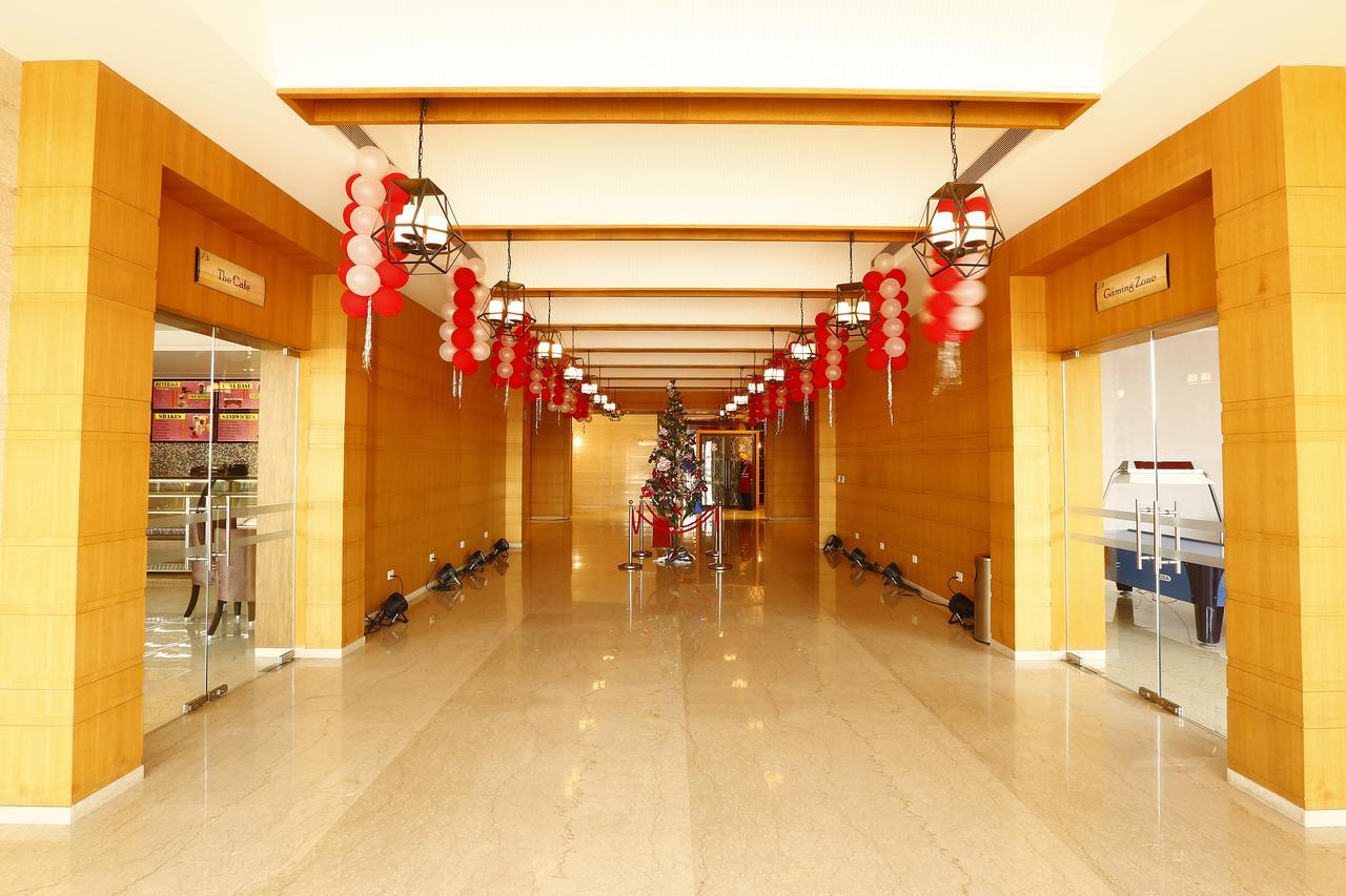布鲁公园酒店 索尼帕特 外观 照片